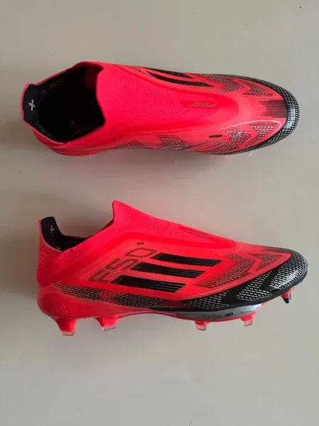 Ghete de fotbal F50 Elite FG Fast fara siret cu eticheta
