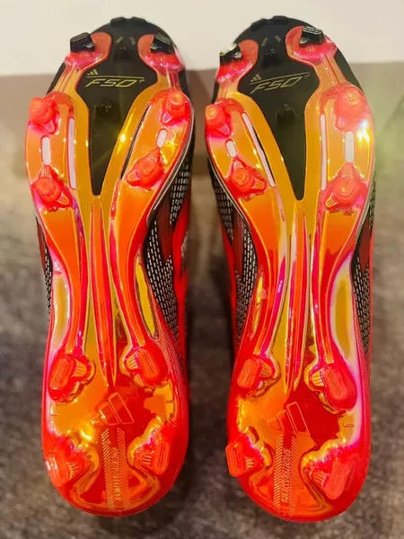 Ghete de fotbal F50 Elite FG Fast fara siret cu eticheta